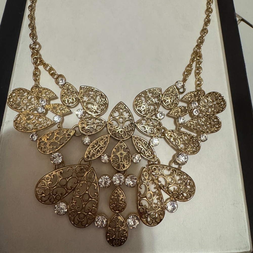 Mariell Rhinestone Necklace - Picture 3 of 3